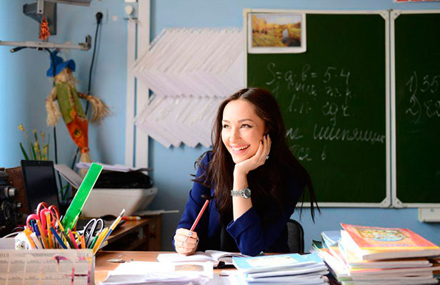 К профессиональному празднику Белстат нарисовал портрет белорусского учителя