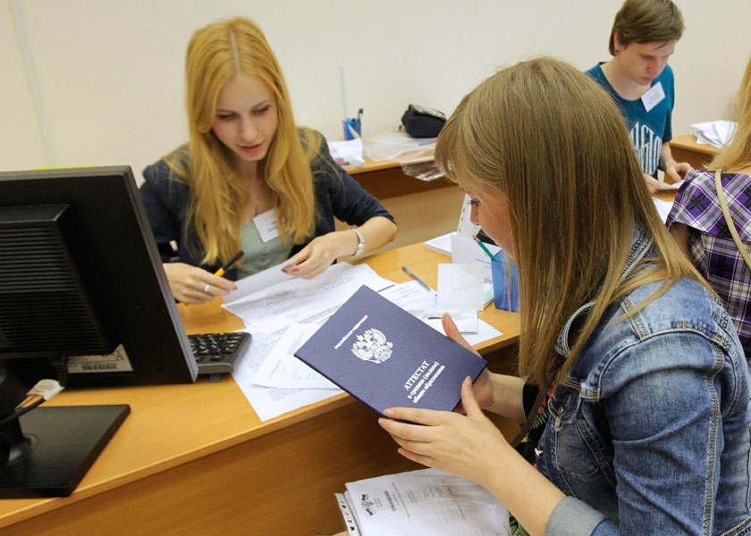 В 2021 году 700 абитуриентов из Беларуси смогут получить квоту на обучение в России